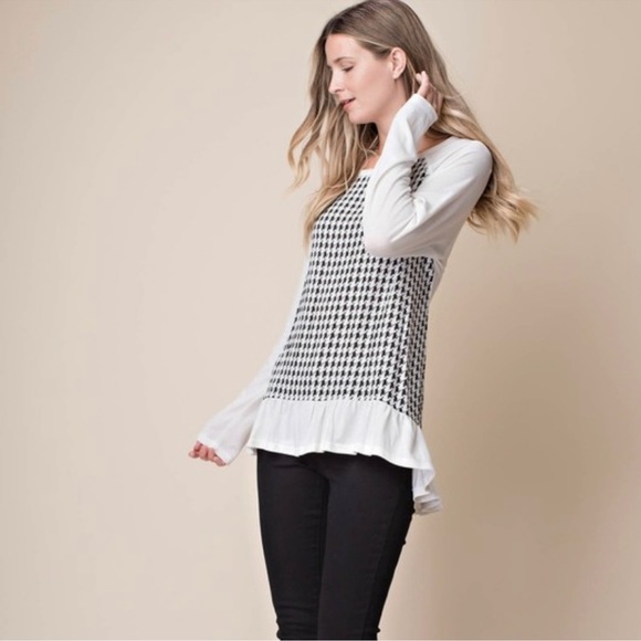 Houndstooth Ruffle Top | M - Picture 2 of 4
